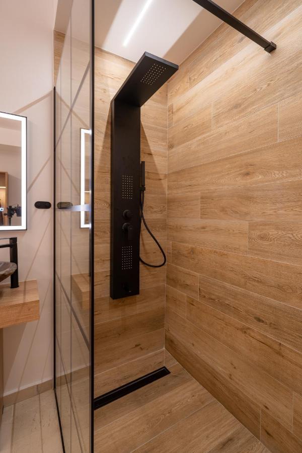 Luxury Suite In Downtown 이라클리온 외부 사진
