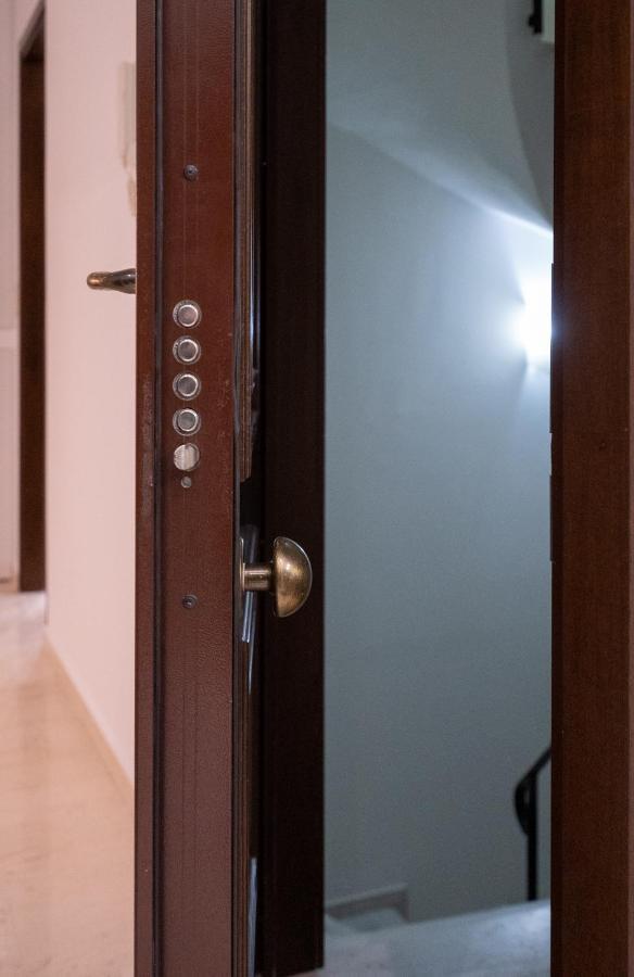 Luxury Suite In Downtown 이라클리온 외부 사진