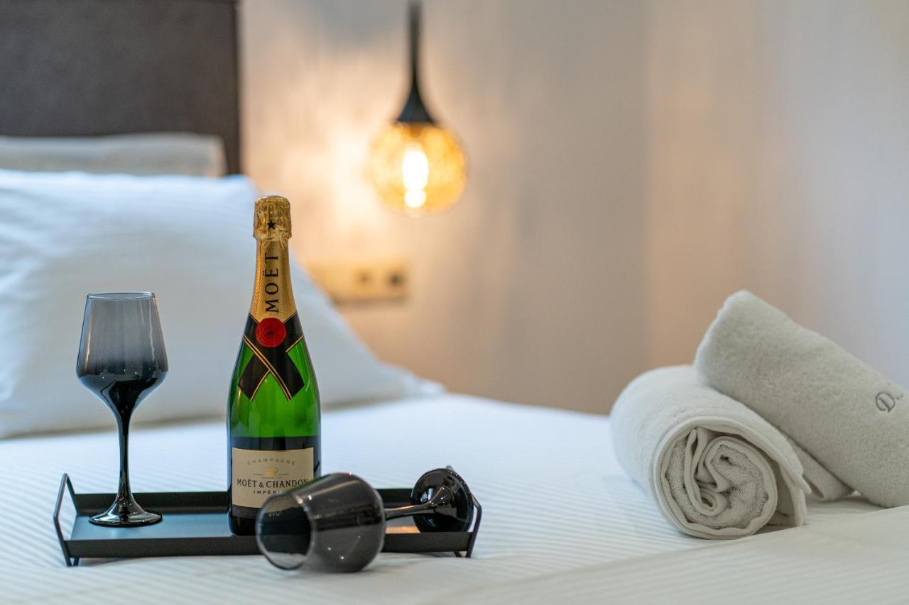 Luxury Suite In Downtown 이라클리온 외부 사진