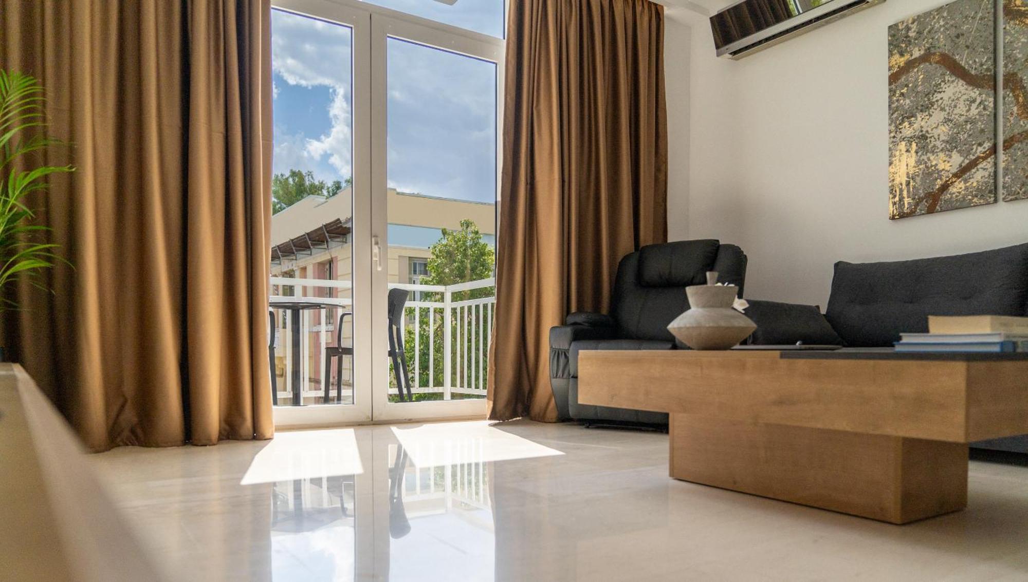 Luxury Suite In Downtown 이라클리온 외부 사진