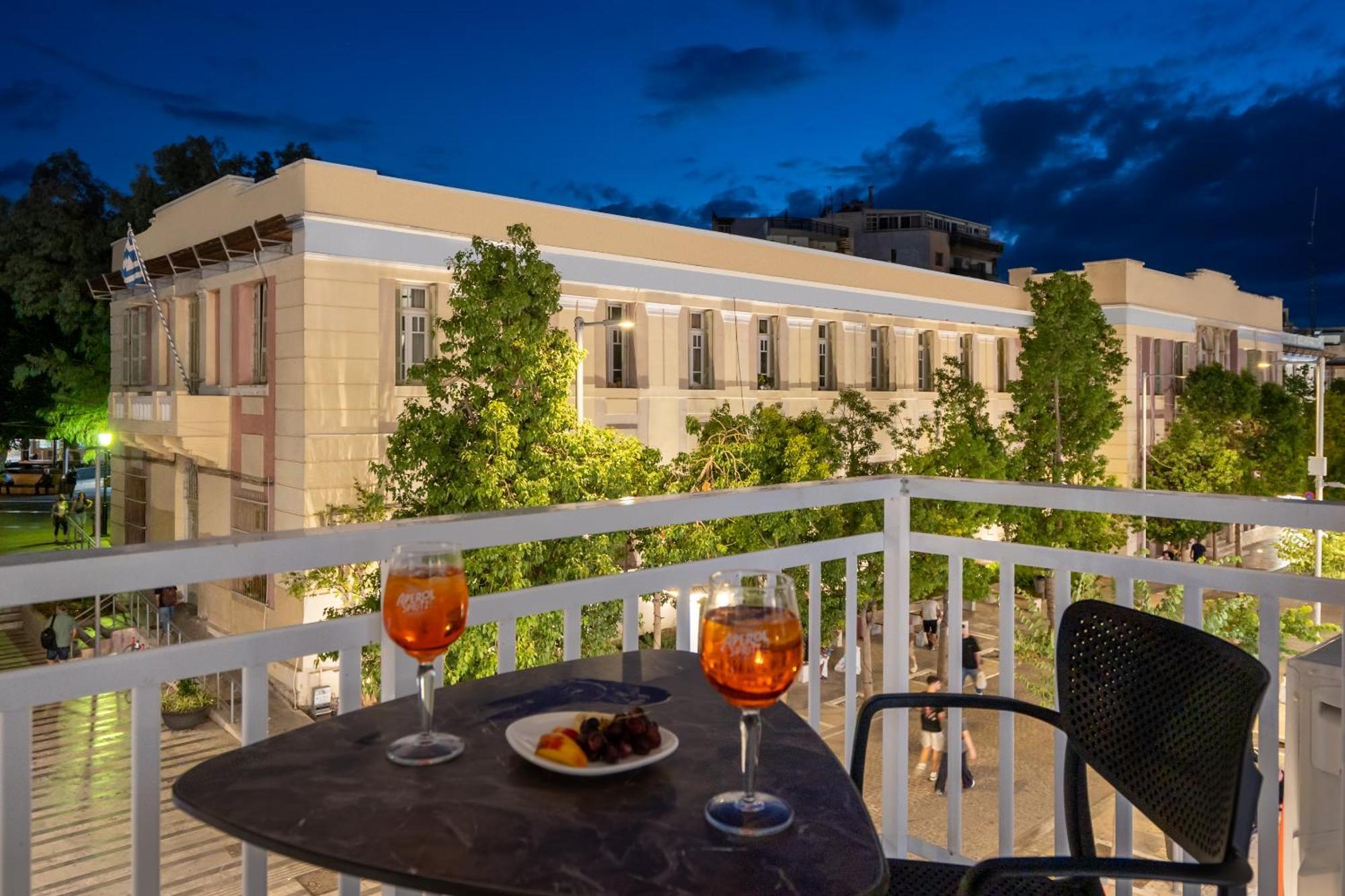 Luxury Suite In Downtown 이라클리온 외부 사진